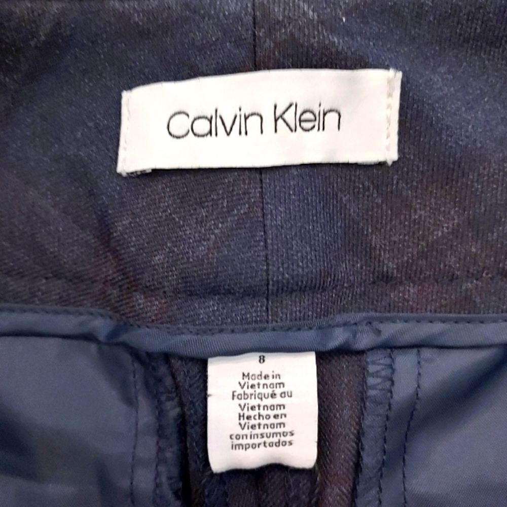 Calvin Klein Poly/Rayon Blend Plaid Tapered Ankle Pants. New condition. - Picture 2 of 13